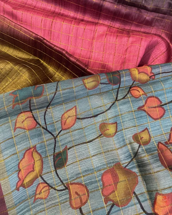 Nithya_Rama_Green_–_Timeless_Navratri_Special_|_Soft_Tussar_Silk_Saree_with_Print,_Border_&_Contrast_Print_Blouse_with_Tassels