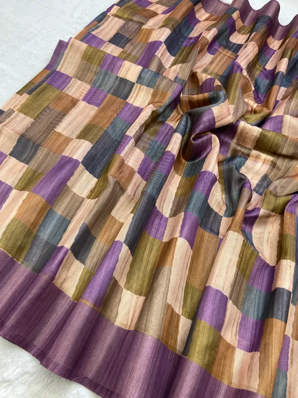 Soft_Tussar_Silk_sarees_with_Beautiful_Print_With_Attractive_Border_And_Contrast_Print_Blouse_With_Tassels