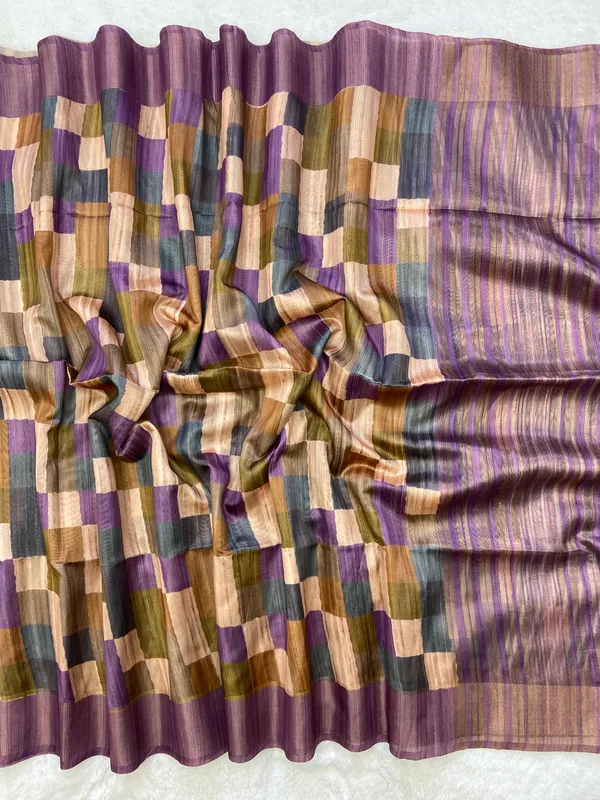 Soft_Tussar_Silk_sarees_with_Beautiful_Print_With_Attractive_Border_And_Contrast_Print_Blouse_With_Tassels