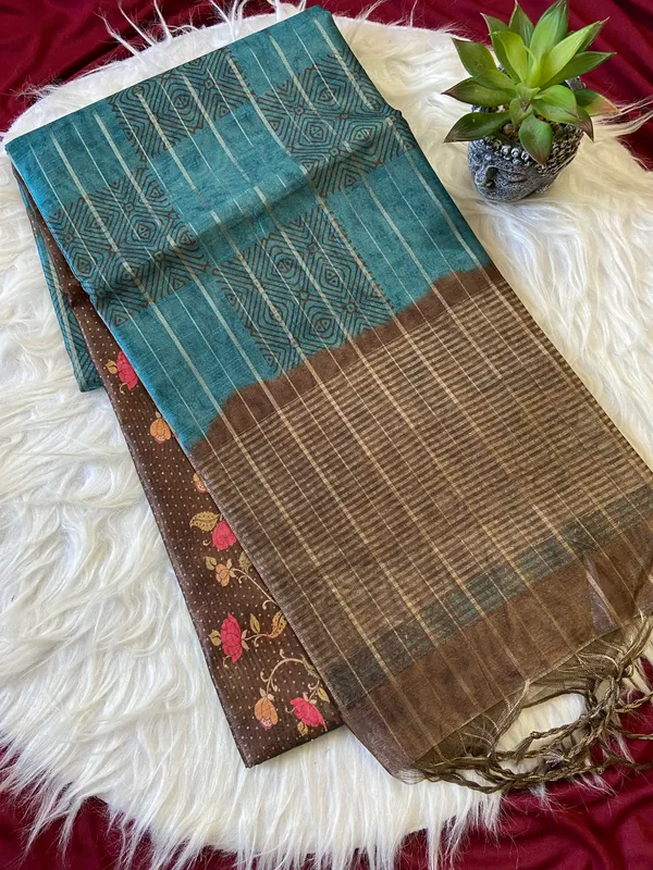 Soft_Semi_Tussar_Silk_sarees_with_Beautiful_Digital_Print_With_Attractive_Border_And_Contrast_Print_Blouse_With_Tassels