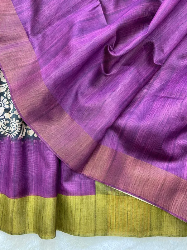 Mirza_Green_&_Purple_–_Festive_Season_Special_|_Soft_Tussar_Silk_Saree_with_Print,_Border_&_Contrast_Print_Blouse_with_Tassels