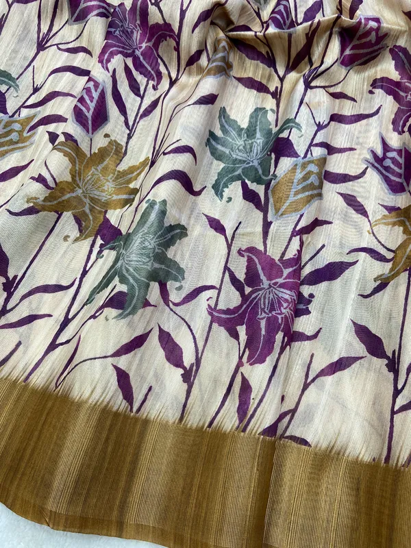 Soft_Tussar_Silk_sarees_with_Beautiful_Digital_Print_With_Attractive_Border_And_Contrast_Print_Blouse_With_Tassels