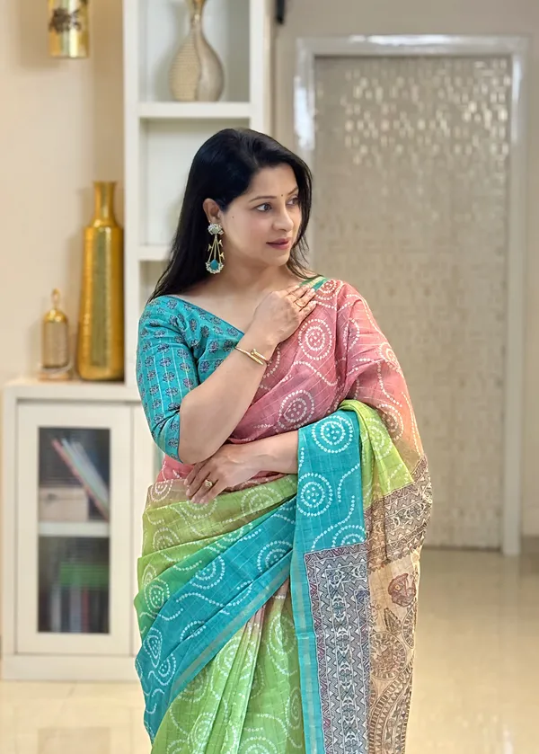 Soft_Semi_Tussar_Silk_sarees_with_Beautiful_Digital_Print_With_Attractive_Border_And_Contrast_Print_Blouse_With_Tassels