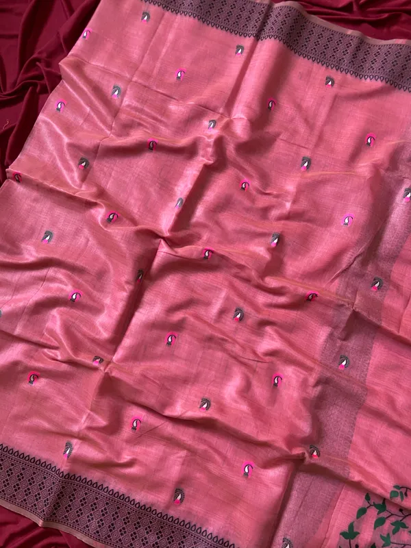 Yashira_Pink_–_Peacock_Pallu_Wedding_Special_|_Premium_Soft_Jamdani_Cotton_Saree_with_Colourful_3D_Woven_Peacock_Design_Pallu