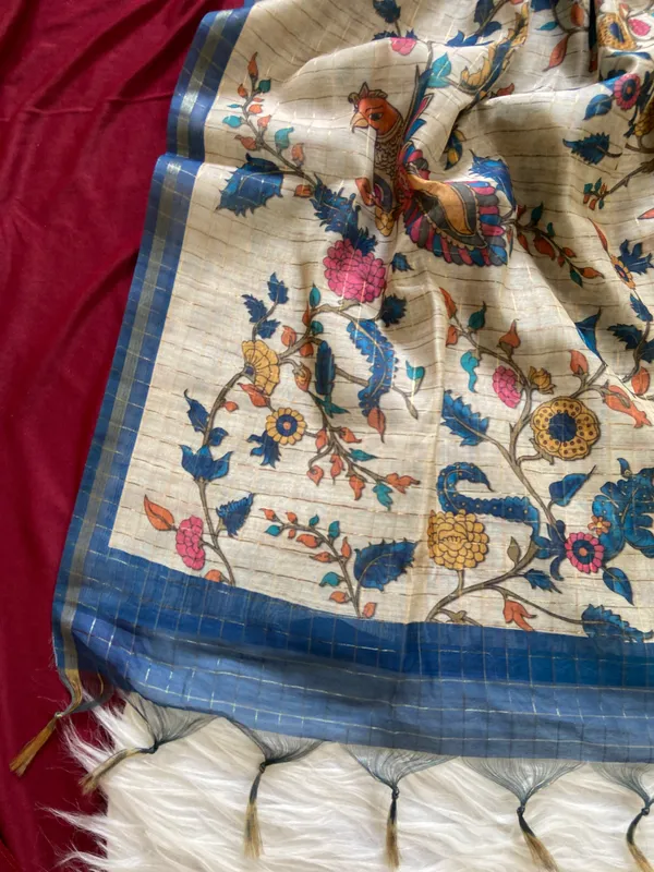 Soft_Semi_Tussar_Silk_sarees_with_Beautiful_Digital_Print_With_Attractive_Border_And_Contrast_Print_Blouse_With_Tassels