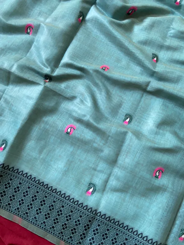 Yashira_Sky_Blue_–_Peacock_Pallu_Wedding_Special_|_Premium_Soft_Jamdani_Cotton_Saree_with_Colourful_3D_Woven_Peacock_Design_Pallu