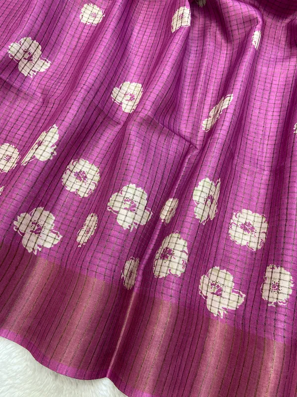 Geetika_Pink_–_Melodic_Aesthetic_Edit_for_You_|_Soft_Tussar_Silk_Saree_with_Digital_Print,_Checks_Design_Saree_&_Digital_Print_Blouse_with_Tassels