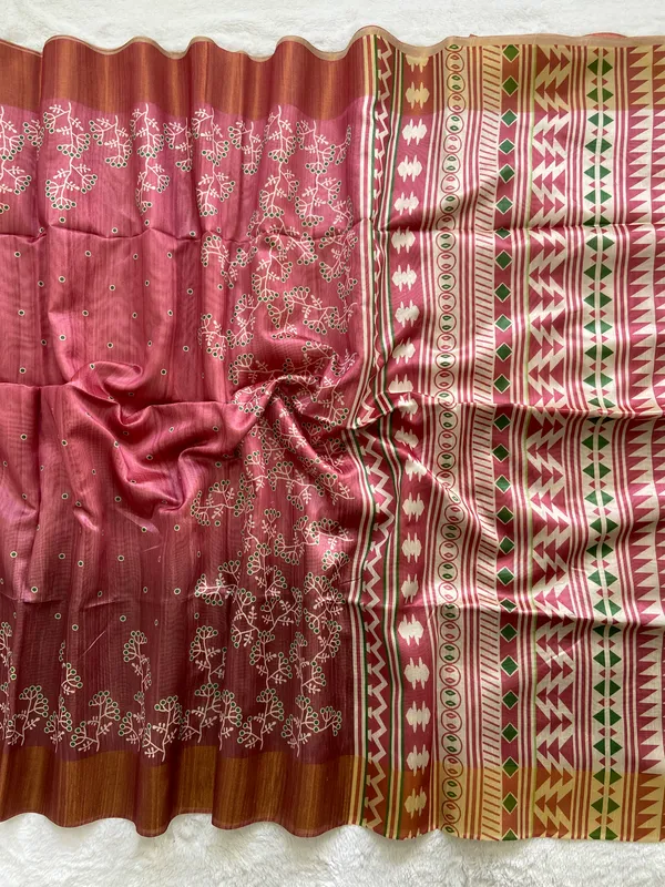 Lilavati_Peach_No.4_–_Charming_Aesthetic_Edit_for_You_|_Soft_Tussar_Silk_Saree_with_Print,_Border_&_Contrast_Print_Blouse_with_Tassels