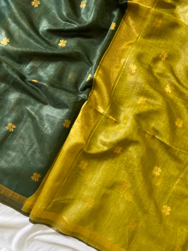 Jasleen_Mehendi_Green_–_Wedding_Special_|_Original_Maheswari_Cotton_Silk_Saree_with_Kanchipuram_Rich_Gold-Toned_Woven_Butti_Zari_Work,_Zari_Border