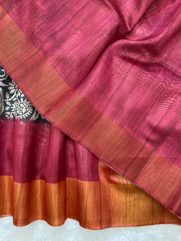 Mirza_Orange_&_Maroon_–_Diwali_Special_|_Soft_Tussar_Silk_Saree_with_Print,_Border_&_Contrast_Print_Blouse_with_Tassels