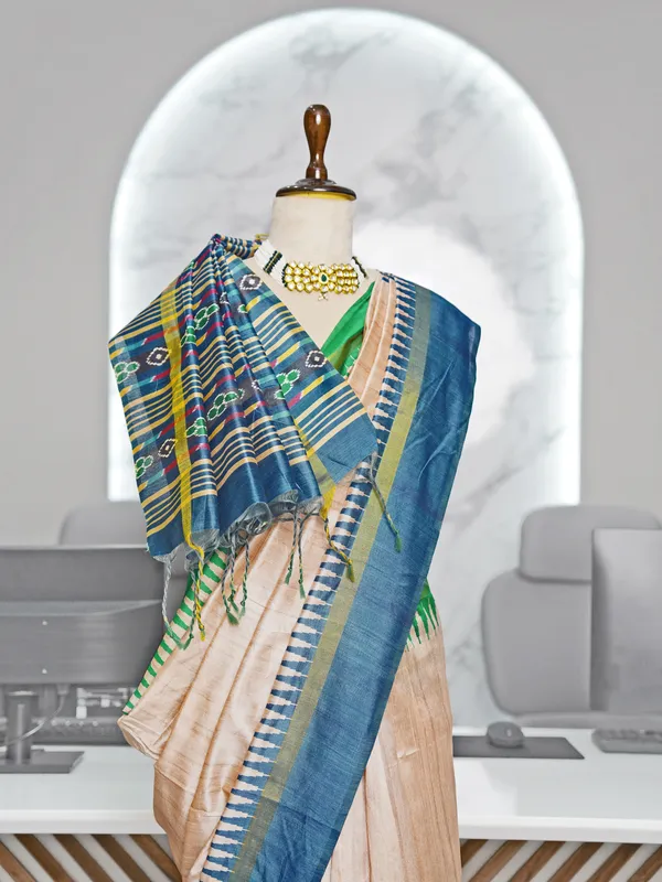Soft_Tussar_Silk_sarees_with_Beautiful_Digital_Print_With_Attractive_Border_And_Contrast_Print_Blouse_With_Tassels