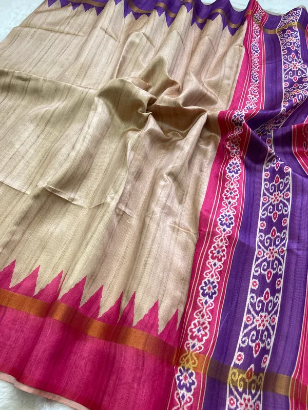 Soft_Tussar_Silk_sarees_with_Beautiful_Print_With_Attractive_Border_And_Contrast_Print_Blouse_With_Tassels