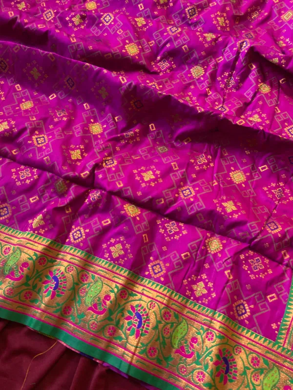 Premium_Soft_Paithani_Silk_sarees_With_Beautiful_Weaving_Pattern_With_Attractive_Rich_Pallu_And_Border_And_Weaving_Blouse_With_Tassels