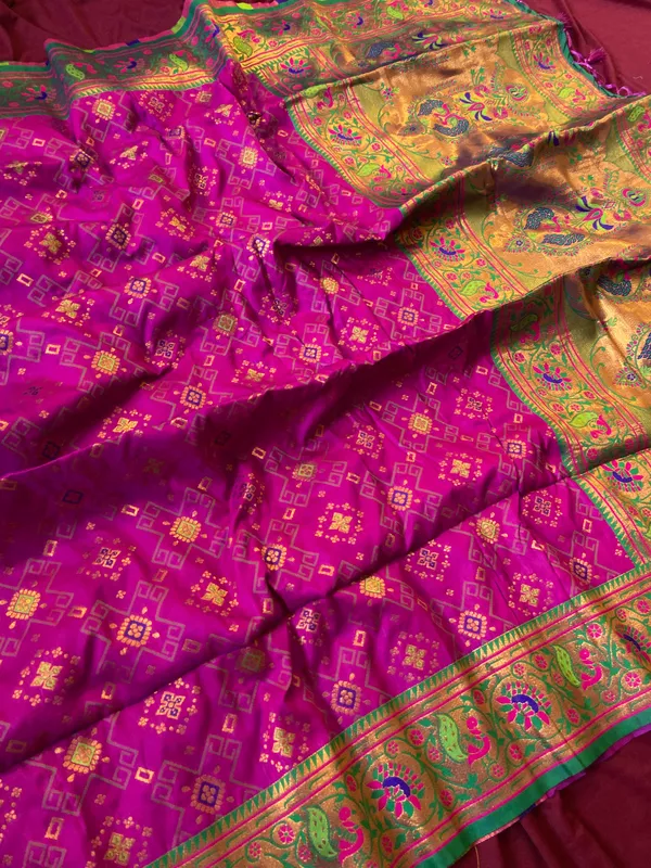 Premium_Soft_Paithani_Silk_sarees_With_Beautiful_Weaving_Pattern_With_Attractive_Rich_Pallu_And_Border_And_Weaving_Blouse_With_Tassels