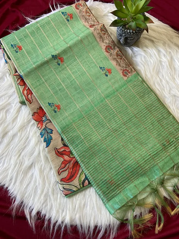 Soft_Semi_Tussar_Silk_sarees_with_Beautiful_Digital_Print_With_Attractive_Border_And_Contrast_Print_Blouse_With_Tassels