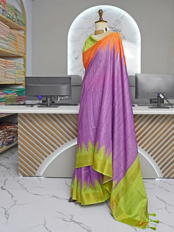 Soft_Tussar_Silk_sarees_with_Beautiful_Digital_Print_With_Attractive_Checks_Design_Saree_And_Digital_Print_Blouse_With_Tassels