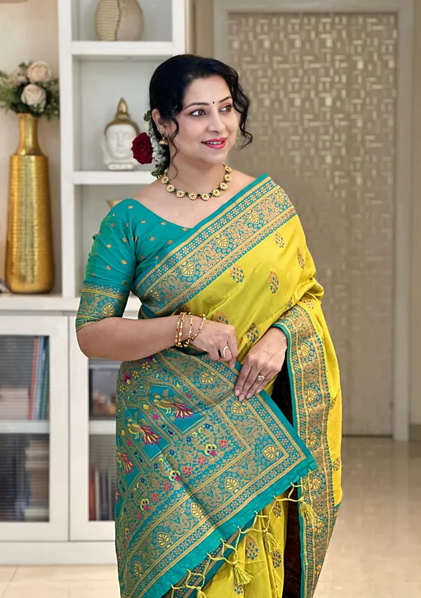 Artha_Parrot_Green_–_Prosperous_Wedding_Special_|_Premium_Soft_Paithani_Silk_Saree_with_Weaving_Pattern,_Rich_Pallu_&_Border_&_Weaving_Blouse