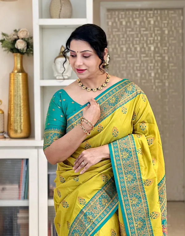Artha_Parrot_Green_–_Prosperous_Wedding_Special_|_Premium_Soft_Paithani_Silk_Saree_with_Weaving_Pattern,_Rich_Pallu_&_Border_&_Weaving_Blouse