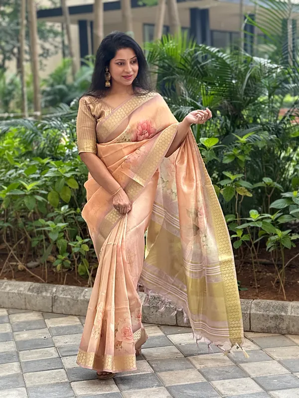 Soft_Tissue_Silk_sarees_with_Beautiful_Digital_Print_With_Attractive_Border_&_Rich_Pallu_With_Sequence_And_Contrast_Print_Blouse_With_Tassels