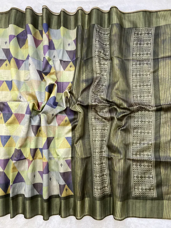 Soft_Tussar_Silk_sarees_with_Beautiful_Print_With_Attractive_Border_And_Contrast_Print_Blouse_With_Tassels