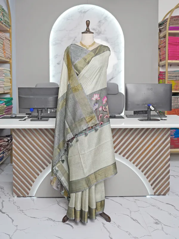 Soft_Tussar_Silk_sarees_with_Beautiful_Digital_Print_With_Attractive_Checks_Design_Saree_And_Digital_Print_Blouse_With_Tassels