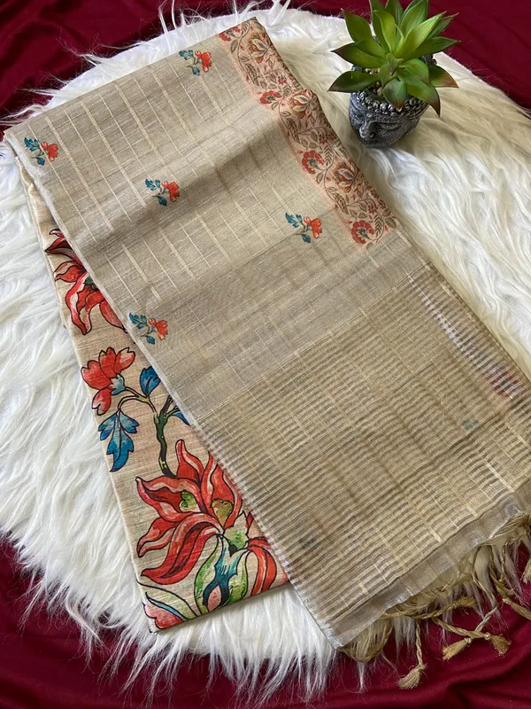 Soft_Semi_Tussar_Silk_sarees_with_Beautiful_Digital_Print_With_Attractive_Border_And_Contrast_Print_Blouse_With_Tassels
