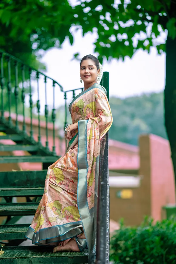 Vedanshi_Rama_Green_–_Navratri_Special_|_Premium_Tussar_Silk_Saree_with_Digital_Print,_Rich_Zari_Pallu_&_Zari_Weaving_Border_&_Contrast_Print_Blouse