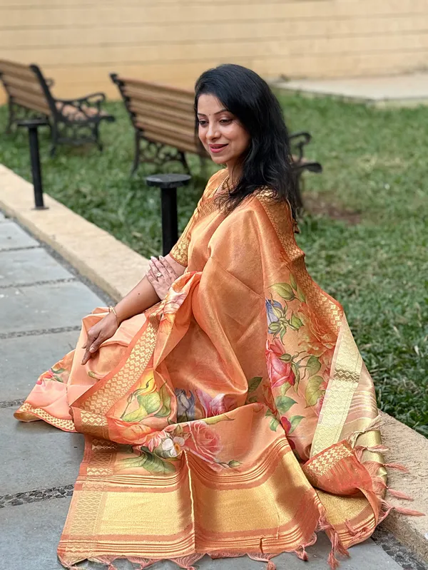 Soft_Tissue_Silk_sarees_with_Beautiful_Digital_Print_With_Attractive_Border_&_Rich_Pallu_With_Sequence_And_Contrast_Print_Blouse_With_Tassels