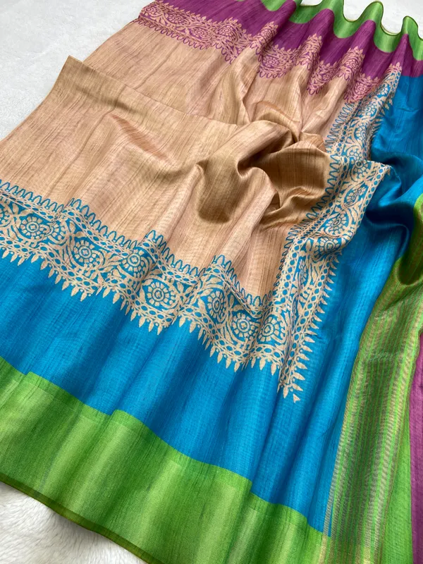 Bhanumati_Green_–_Navratri_Special_|_Soft_Tussar_Silk_Saree_with_Print,_Border_&_Contrast_Print_Blouse_with_Tassels