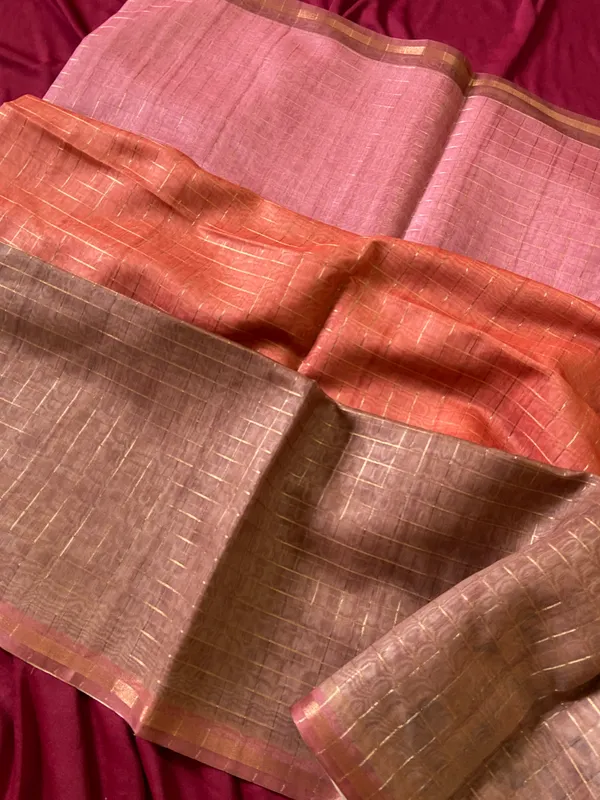 Soft_Semi_Tussar_Silk_sarees_with_Beautiful_Digital_Print_With_Attractive_Border_And_Contrast_Print_Blouse_With_Tassels