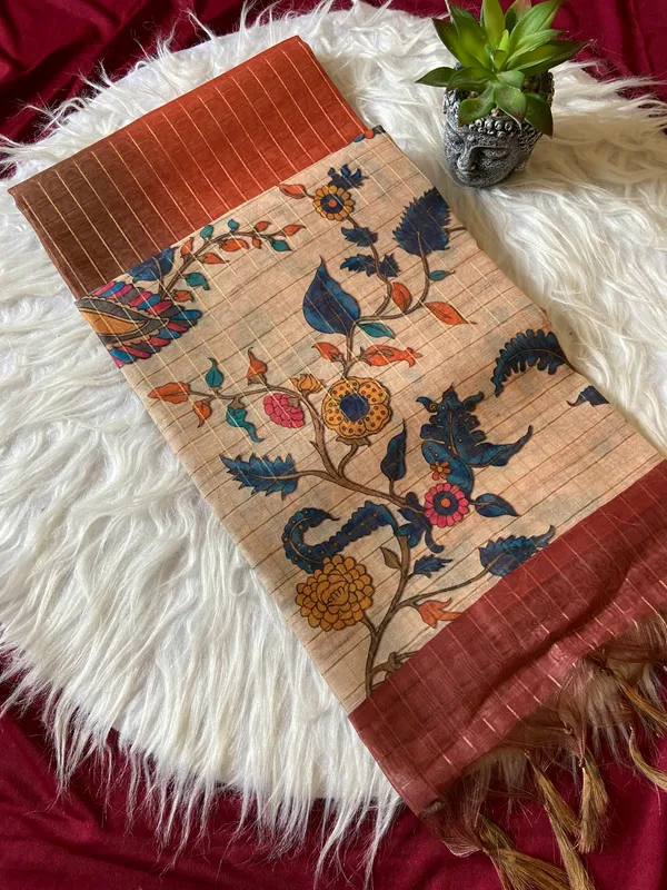 Soft_Semi_Tussar_Silk_sarees_with_Beautiful_Digital_Print_With_Attractive_Border_And_Contrast_Print_Blouse_With_Tassels