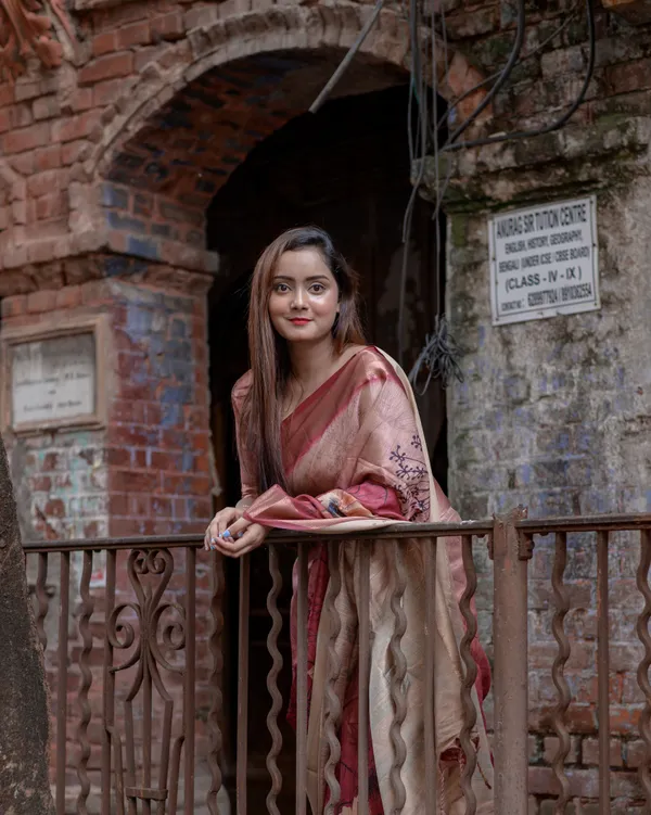 Helga_Maroon_–_Diwali_Special_|_Superior_Desi_Soft_Silky_Tussar_Saree_with_Ombre_Scheme_Body_And_Over_It_Floral_Conceptual_Prints