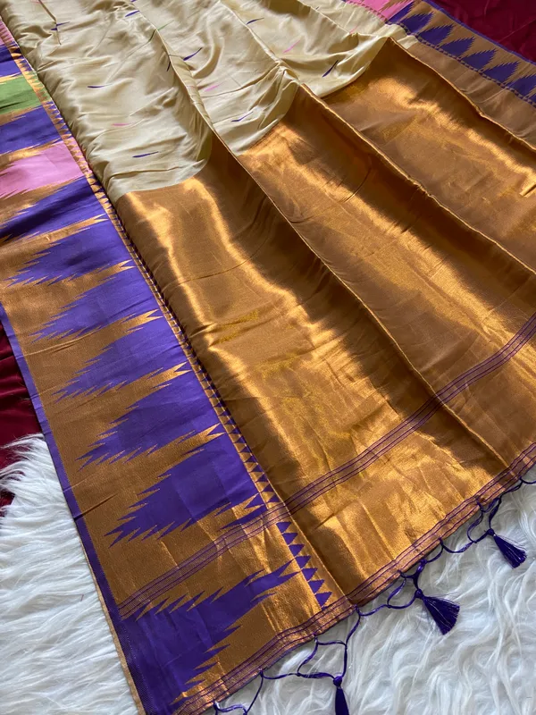 Premium_Soft_Paithani_Silk_sarees_With_Beautiful_Weaving_Pattern_With_Attractive_Rich_Pallu_And_Border_And_Weaving_Blouse_With_Tassels