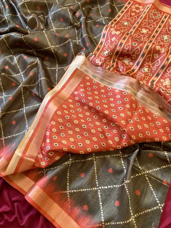 Soft_Tussar_Silk_sarees_with_Beautiful_Digital_Print_With_Attractive_Border_And_Contrast_Print_Blouse_With_Tassels