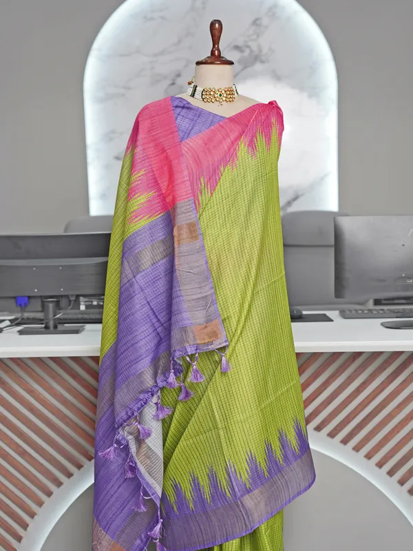 Soft_Tussar_Silk_sarees_with_Beautiful_Digital_Print_With_Attractive_Checks_Design_Saree_And_Digital_Print_Blouse_With_Tassels