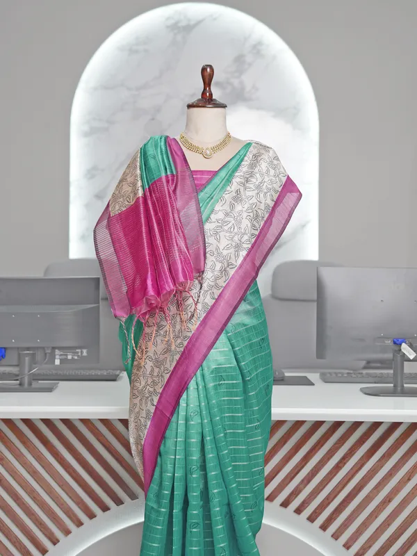 Soft_Semi_Tussar_Silk_sarees_with_Beautiful_Digital_Print_With_Attractive_Border_And_Contrast_Print_Blouse_With_Tassels