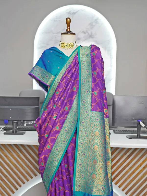 Gunjal_Violet_–_Wedding_Special_|_Premium_Soft_Paithani_Silk_Saree_with_Weaving_Pattern,_Rich_Pallu_&_Border_&_Weaving_Blouse_with_Tassels