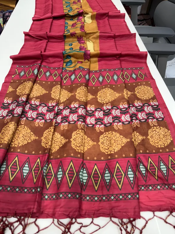 Cow_Pink_–_Cow_Motif_Navratri_Special_|_Soft_Desi_Tussar_Silk_Saree_with_Digital_Print,_Border_&_Contrast_Print_Blouse_with_Tassels