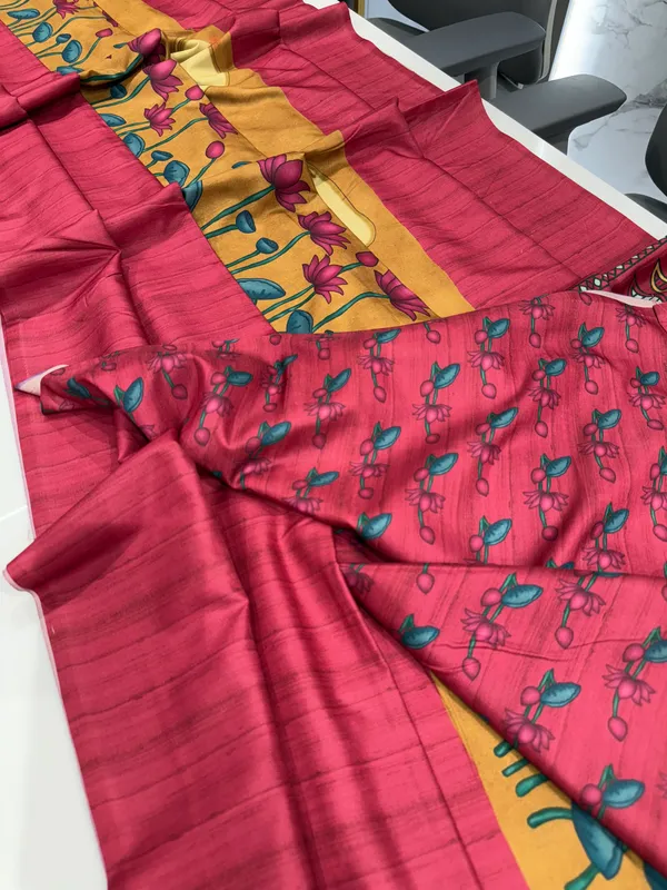 Cow_Pink_–_Cow_Motif_Navratri_Special_|_Soft_Desi_Tussar_Silk_Saree_with_Digital_Print,_Border_&_Contrast_Print_Blouse_with_Tassels