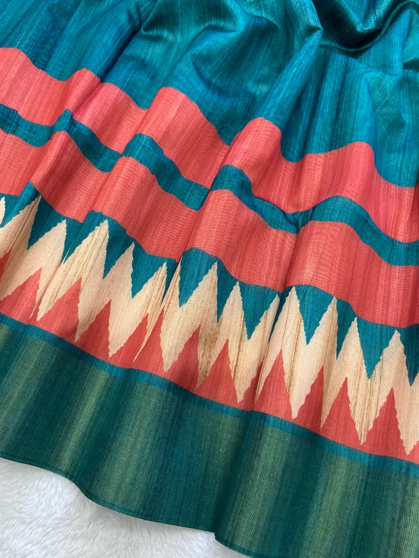 Libni_Rama_Green_–_Navratri_Special_|_Soft_Tussar_Silk_Saree_with_Print,_Border_&_Contrast_Print_Blouse_with_Tassels