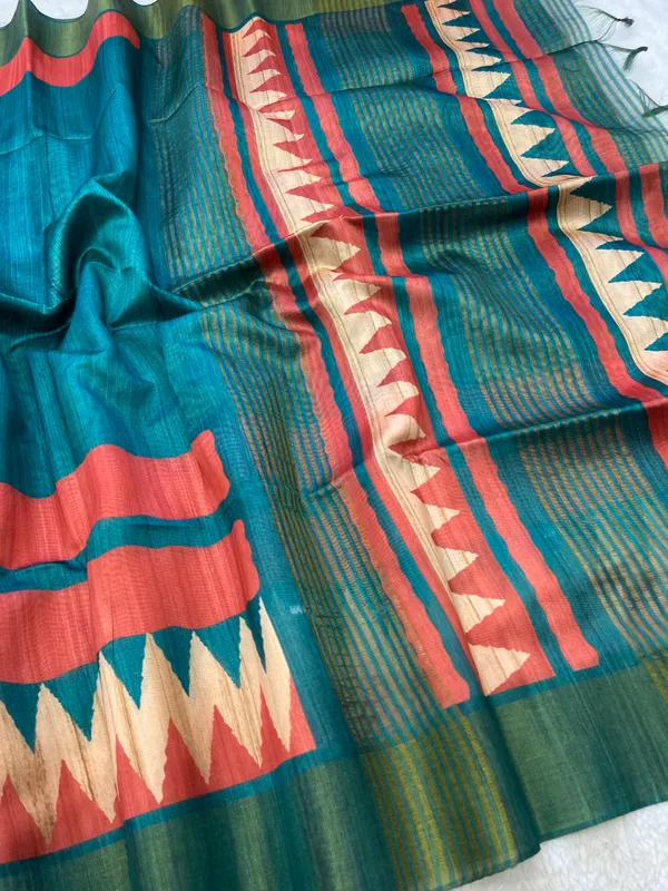 Libni_Rama_Green_–_Navratri_Special_|_Soft_Tussar_Silk_Saree_with_Print,_Border_&_Contrast_Print_Blouse_with_Tassels