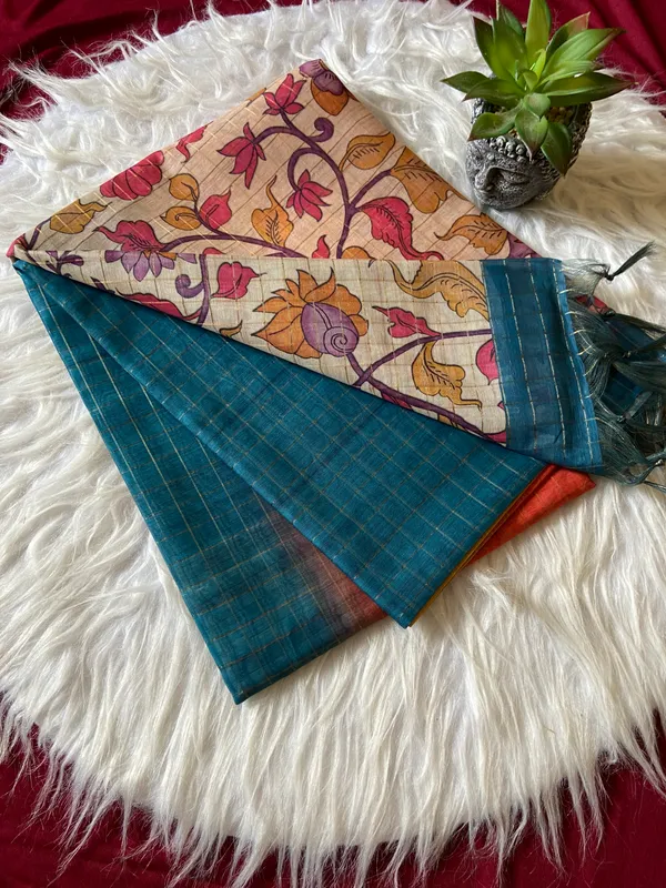 Soft_Semi_Tussar_Silk_sarees_with_Beautiful_Digital_Print_With_Attractive_Border_And_Contrast_Print_Blouse_With_Tassels