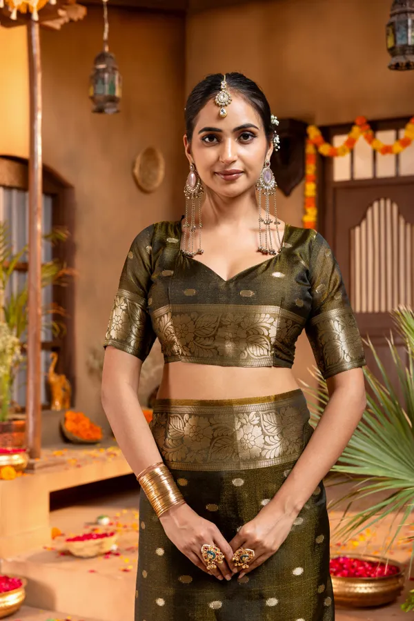Gungun_Black_–_Melodic_Wedding_Special_|_Premium_Soft_Khadi_Shimmer_Saree_with_Butti_Design_Weaving_Pallu,_Traditional_Zari_Weaving_Border