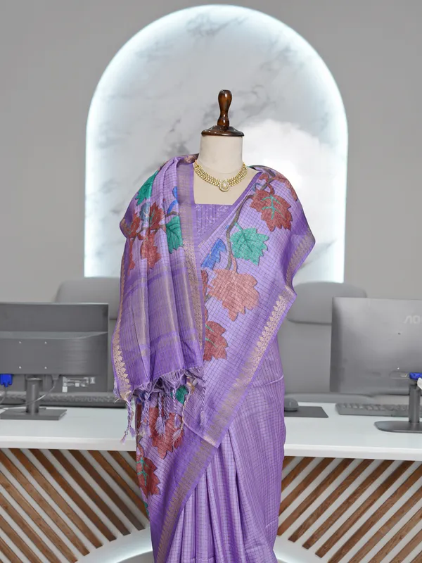 Soft_Tussar_Silk_sarees_with_Beautiful_Digital_Print_With_Attractive_Checks_Design_Saree_And_Digital_Print_Blouse_With_Tassels