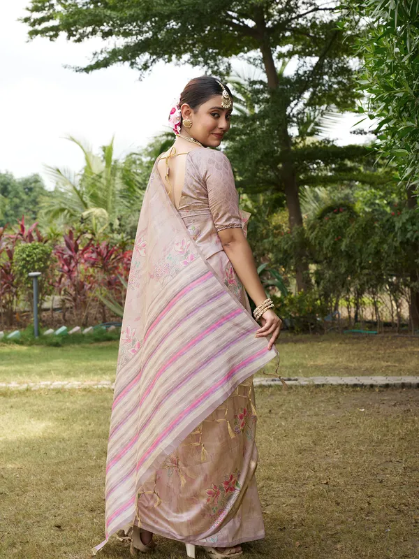 Nagma_Grey_–_Melodic_Aesthetic_Edit_for_You_|_Soft_Tussar_Silk_Saree_with_Digital_Print,_Zari_Line_Saree_&_Digital_Print_Blouse_with_Tassels