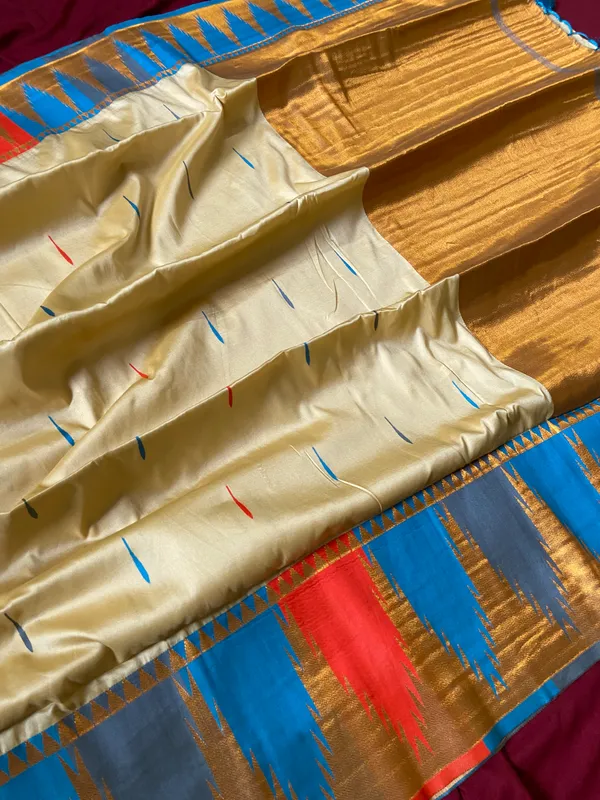 Premium_Soft_Paithani_Silk_sarees_With_Beautiful_Weaving_Pattern_With_Attractive_Rich_Pallu_And_Border_And_Weaving_Blouse_With_Tassels