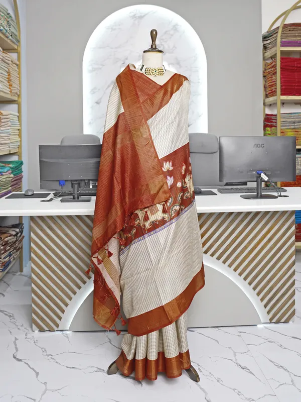 Soft_Tussar_Silk_sarees_with_Beautiful_Digital_Print_With_Attractive_Checks_Design_Saree_And_Digital_Print_Blouse_With_Tassels