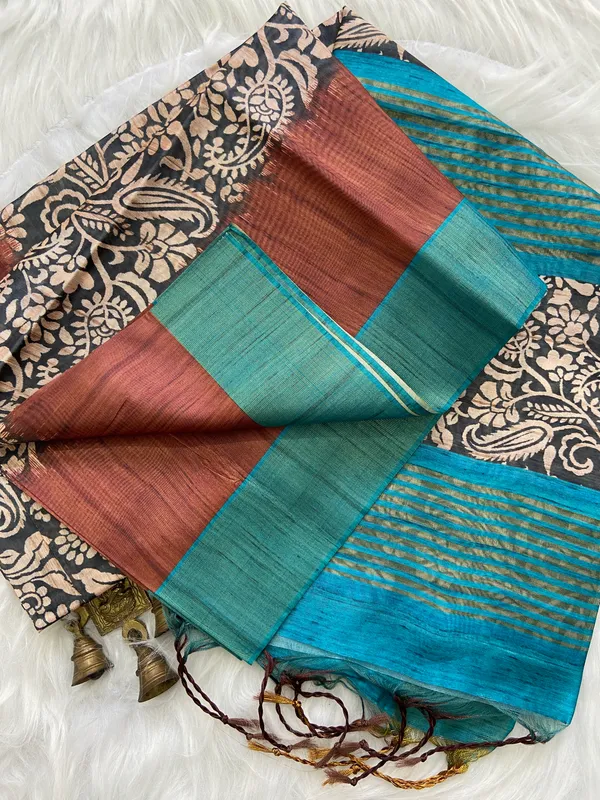 Mirza_Rama_Green_&_Coffee_Brown_–_Festive_Season_Special_|_Soft_Tussar_Silk_Saree_with_Print,_Border_&_Contrast_Print_Blouse_with_Tassels