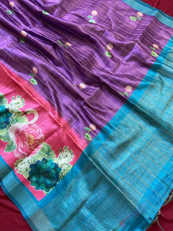 Soft_Semi_Tussar_Silk_sarees_with_Beautiful_Digital_Print_With_Attractive_Border_And_Contrast_Print_Blouse_With_Tassels