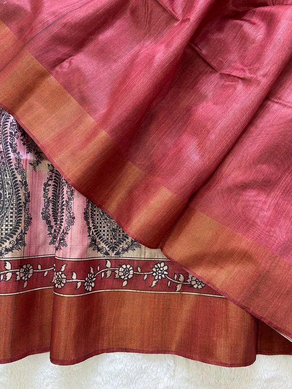 Falak_Maroon_–_Skyward_Diwali_Special_|_Soft_Tussar_Silk_Saree_with_Print,_Border_&_Contrast_Print_Blouse_with_Tassels